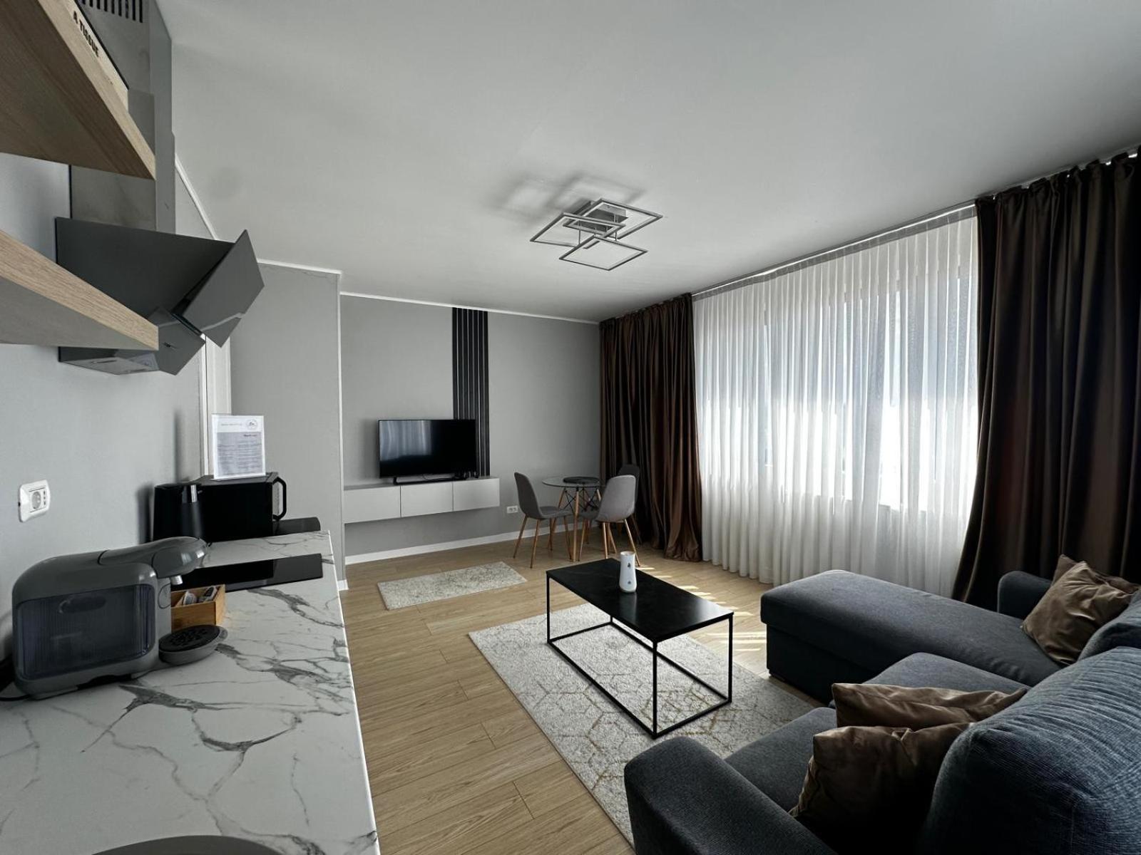 Em02- Apartament 2 Camere Luxury Târgu Jiu Exterior foto